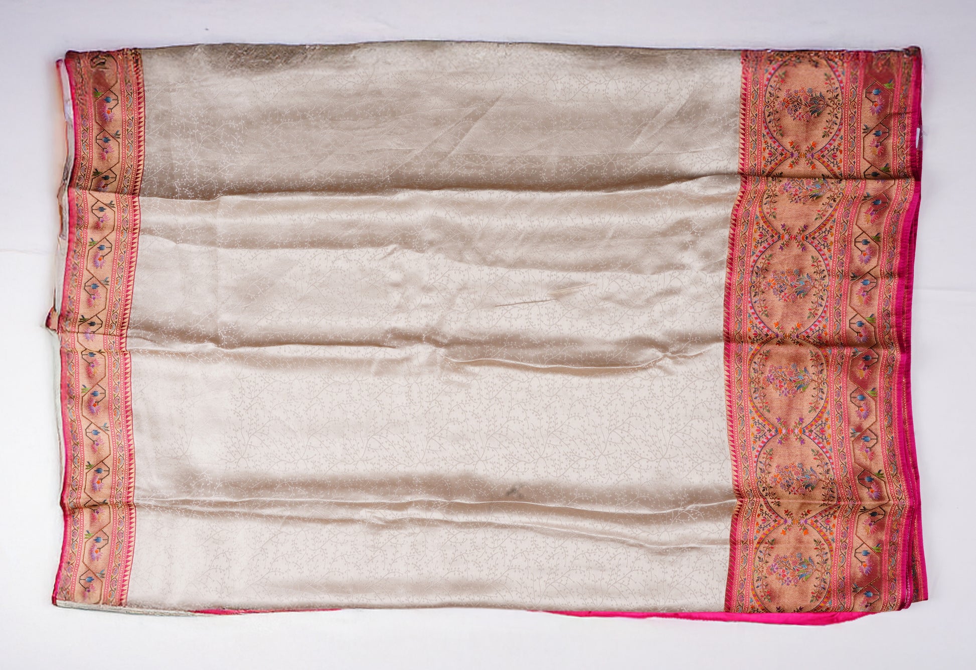 Jacquard silk Benares border
